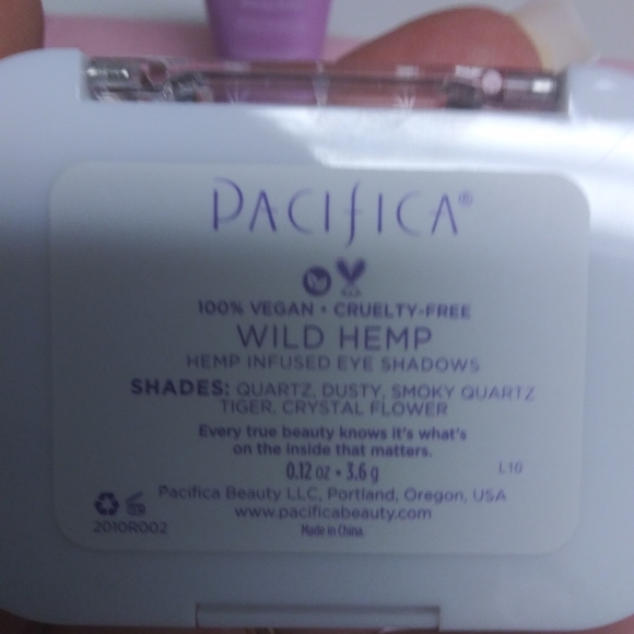 Clinique 5pc. Beauty bundle - Picture 11 of 13